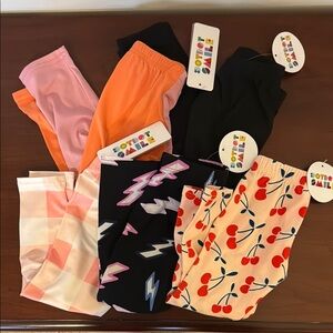 Bundle of (5) NWT Toddler Leggings 👖